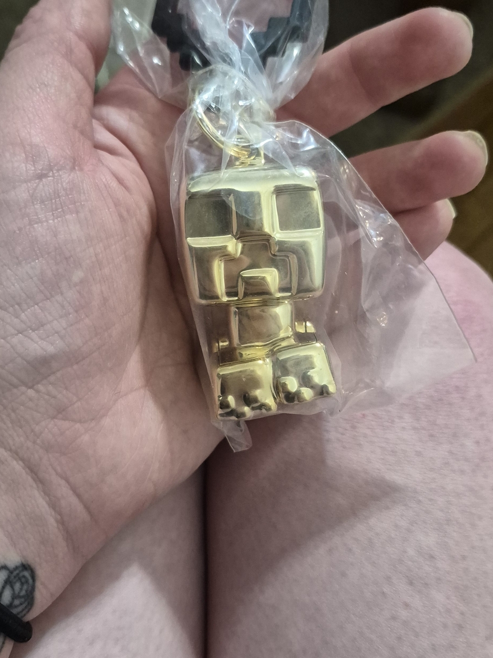 Rare 24k Gold Plated Minecraft Back Pack Hanger! Still In Orginal Packaging!!